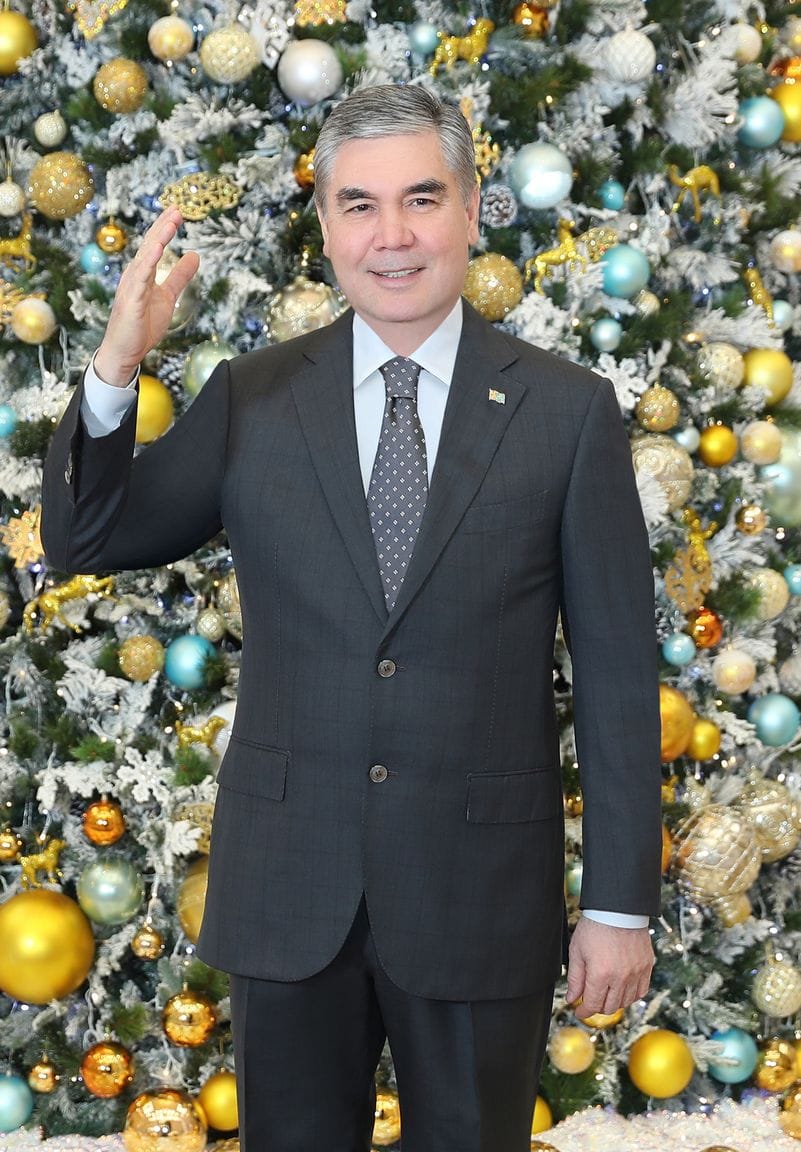 Президент Туркменистана выступил с новогодним обращением к соотечественникам