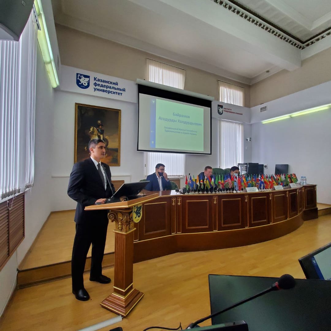 Consul General of Turkmenistan in Kazan spoke on the occasion of the Day of Diplomatic Service Employee at KFU
