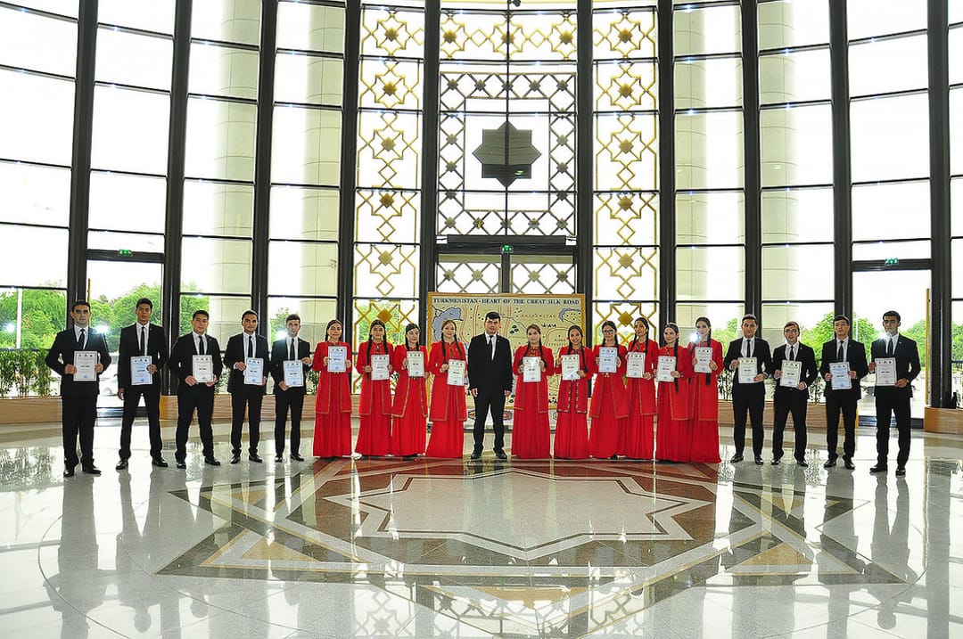 Туркменские студенты - абсолютные лидеры международной онлайн-олимпиады по математике 