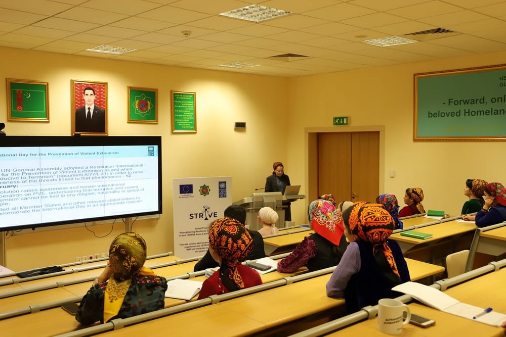 В Ашхабаде проведен семинар по укреплению устойчивости молодежи в ПНЭ на уровне сообществ