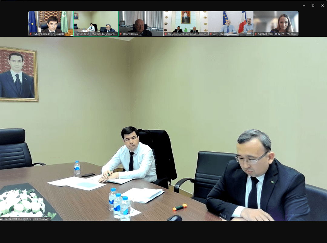 ÝB bilen Türkmenistan Hazarüsti ulag geçelgesini ösdürmegiň meselelerini ara alyp maslahatlaşdylar