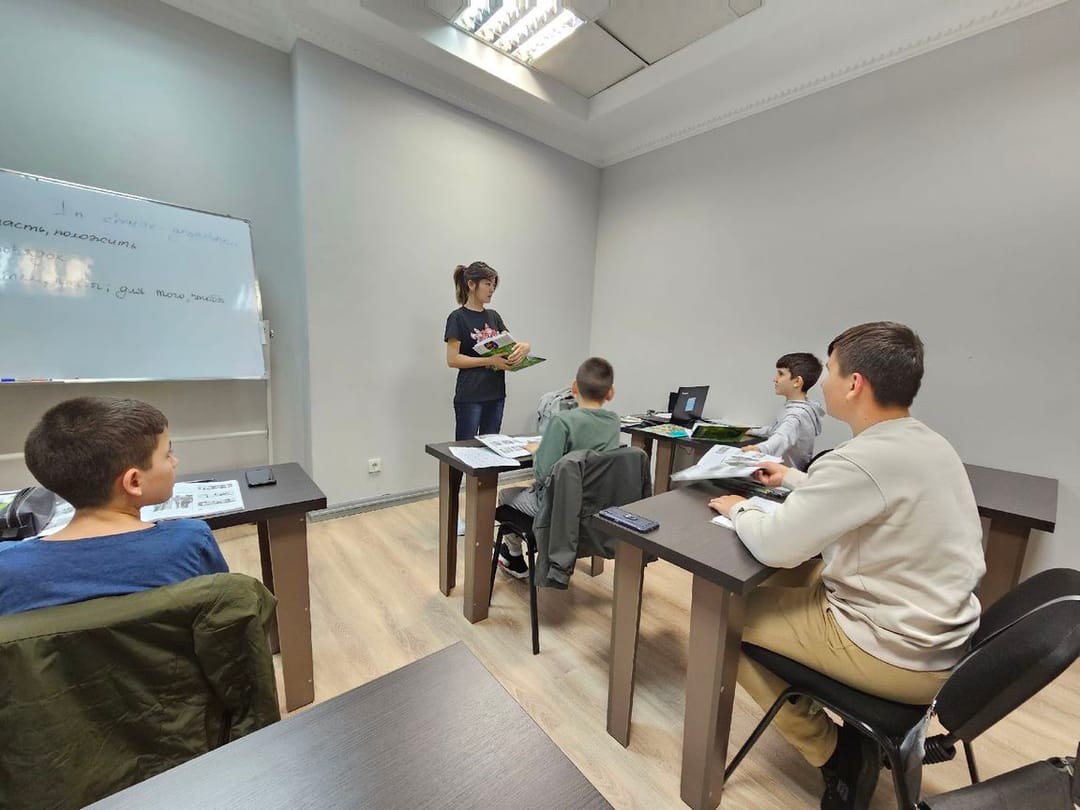 «AMAKids» çagalar üçin iňlis dili okuwlarynda 20% arzanladyş yglan edýär