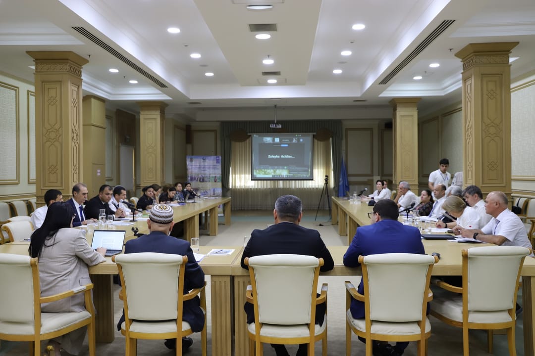 В Туркменистане прошел круглый стол по устойчивому управлению земельными ресурсами 