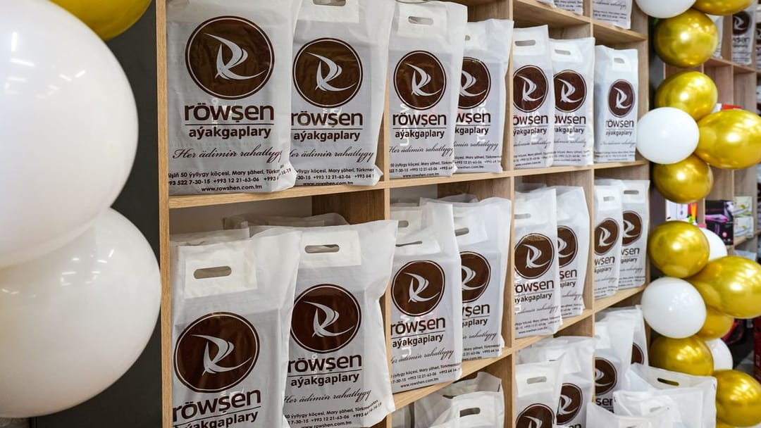 HK «Röwşen» aýakgap kärhanasy ählisi utuşly bolan lotereýa aksiýasyny geçirýär