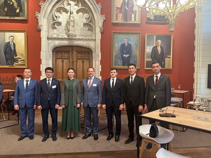 Belgiýada Merkezi Aziýanyň ýaş diplomatlary üçin ÝB bilim maksatnamasy hereket edip başlady
