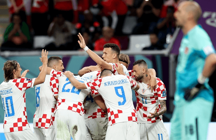 DÇ-2022: Horwatiýa ýeňiş gazandy, Ispaniýa Germaniýa bilen deň oýnady