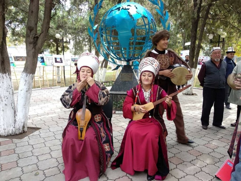 Gyrgyz topary «Etno-Oş» Aşgabatda geçiriljek halkara festiwala gatnaşýar