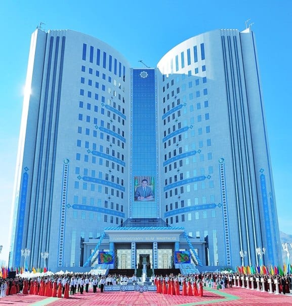 Минобразования Туркменистана создаст хозрасчётный Инновационно-информационный центр
