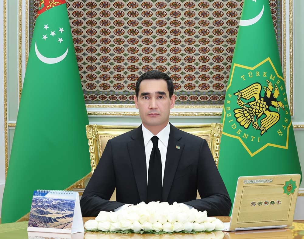 Türkmenistanyň Prezidenti Gadyr gijesi mynasybetli,  iş kesilen 321 raýatyň günäsini geçdi