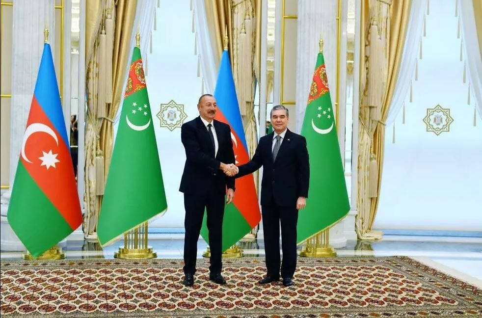 Бердымухамедов поздравил Алиева с 60-летием