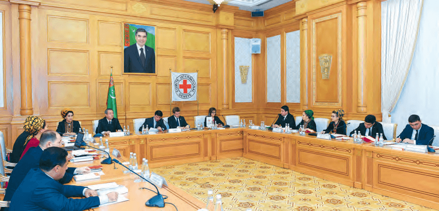 В Ашхабаде прошёл национальный семинар, посвящённый 70-летию Женевских конвенций