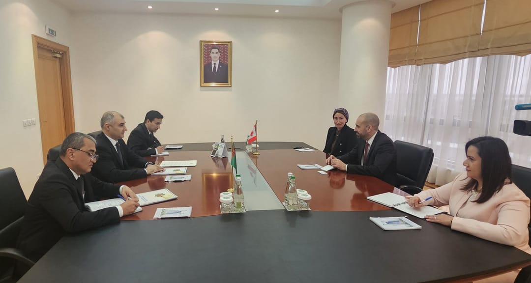 Kanadanyň Türkmenistandaky täze ilçisi diplomatik wezipesine girişdi  