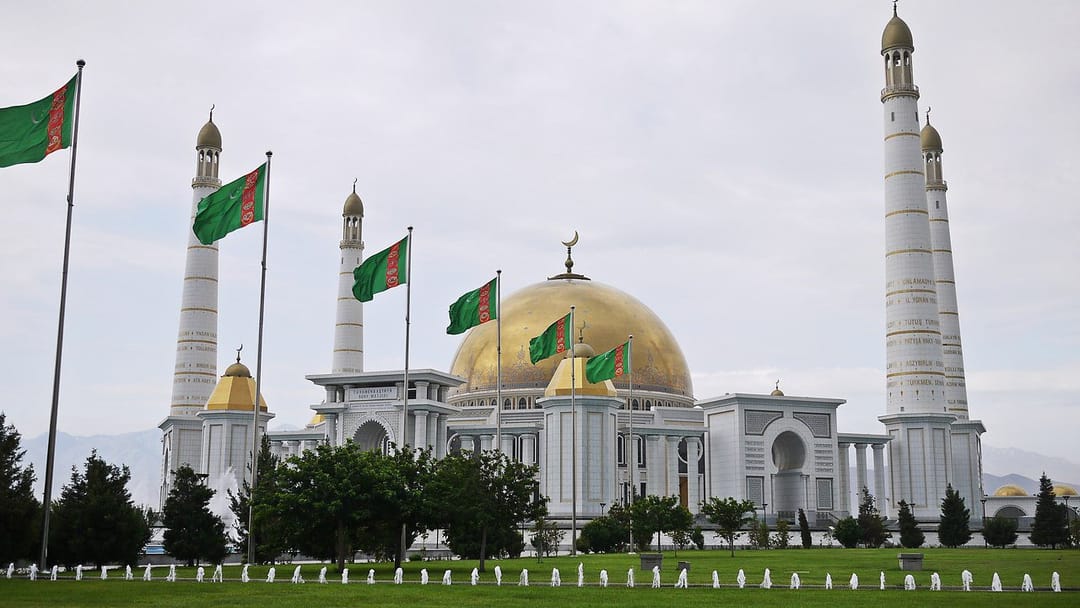 Праздничный намаз на Ораза байрамы в мечетях Туркменистана пройдет без прихожан