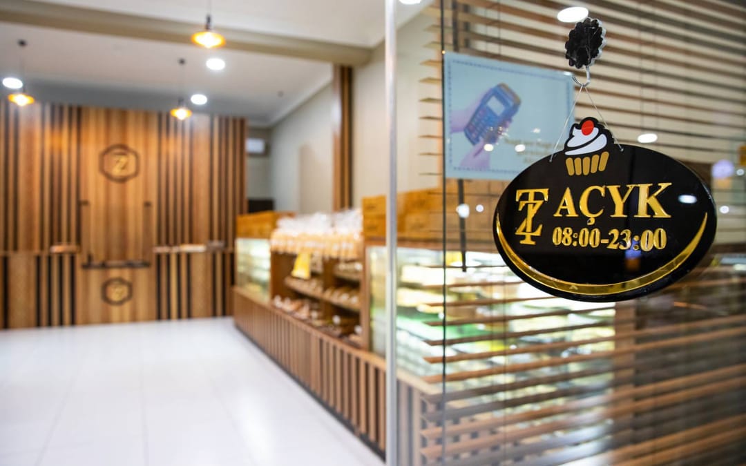 Zyýat Hil предлагает 50% скидку на торты для именинников