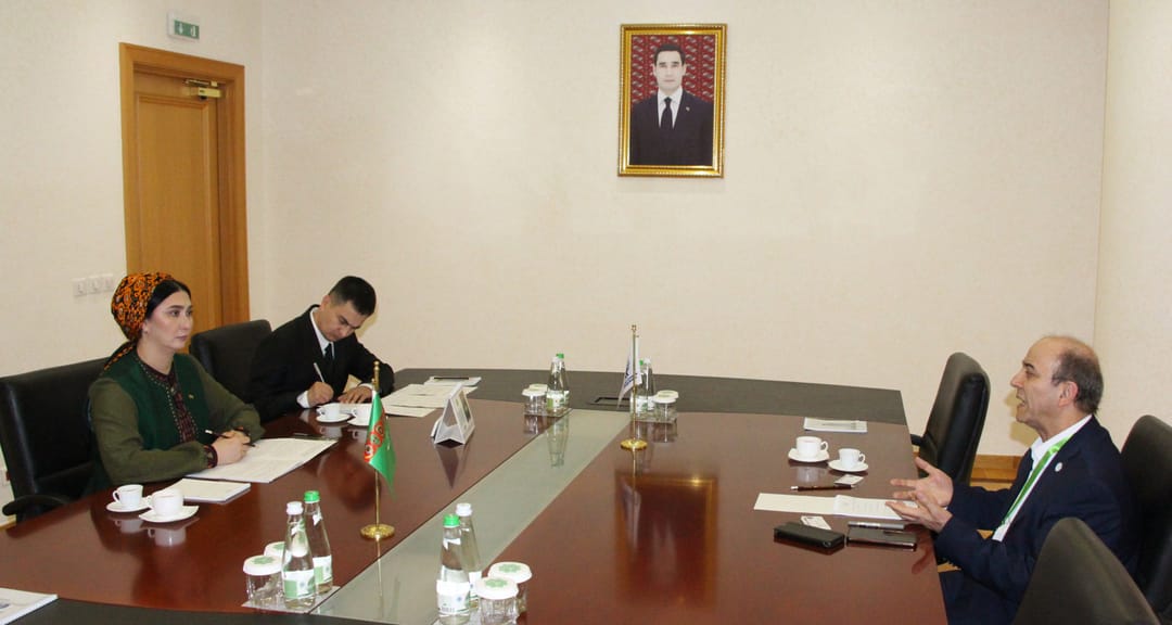 Туркменистан и Научный фонд ОЭС обсудили приоритеты научного сотрудничества