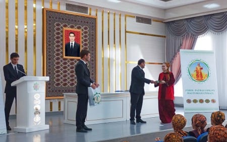 В городе Аркадаг прошло мероприятие по достижениям системы образования Туркменистана