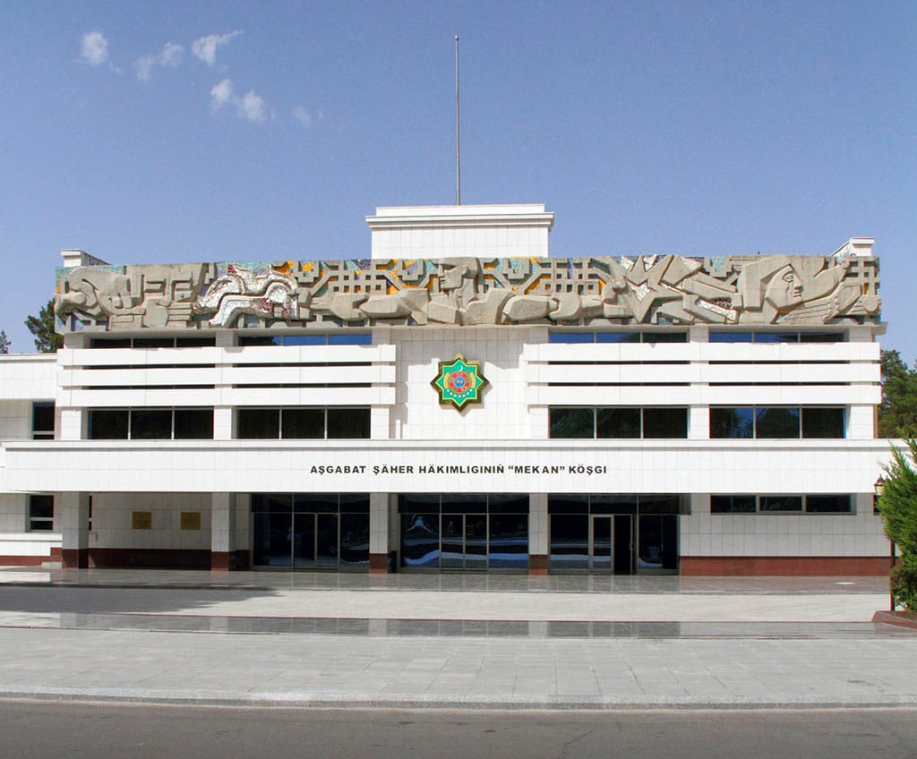 Aşgabat şäheriniň saýlawçylary Türkmenistanyň Prezidenti wezipesine dalaşgärleriň ikisi bilen duşuşdylar