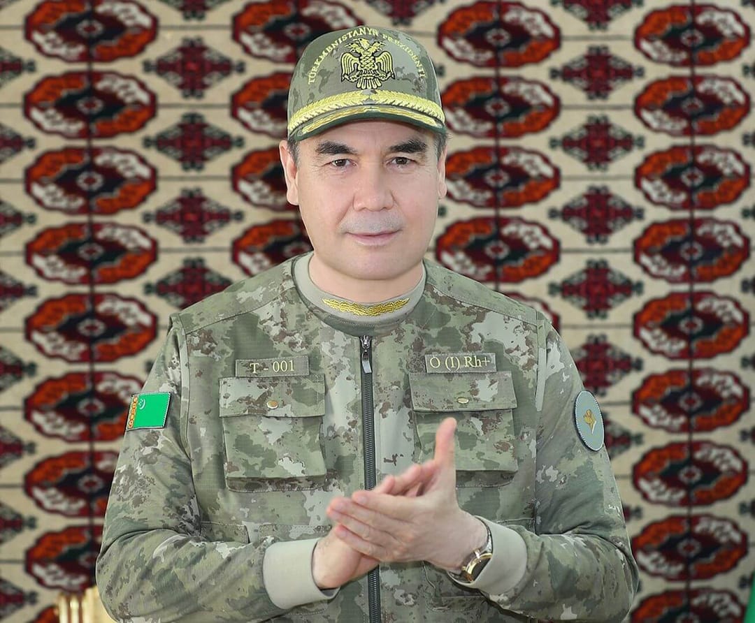 Президент Туркменистана провёл совещание с руководителями военных и правоохранительных органов