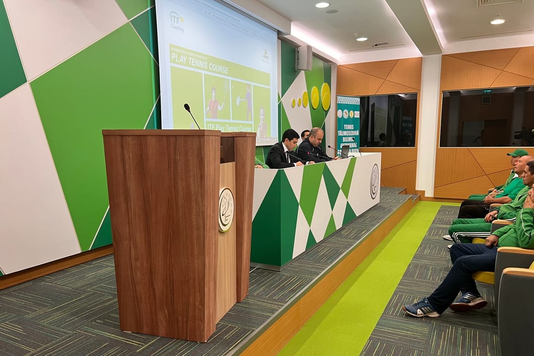 ITF seminar for coaches started in Turkmenistan