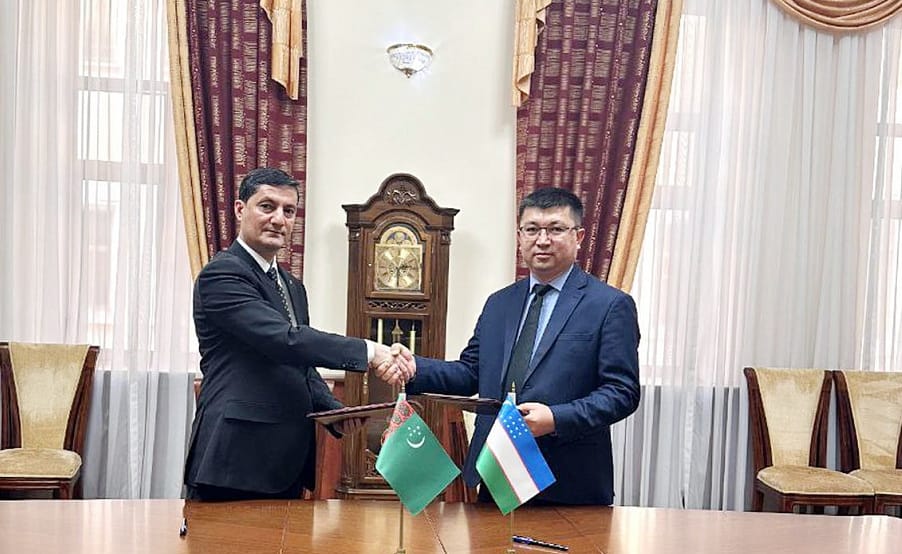 Обсуждены вопросы увеличения транзита грузов по железнодорожным путям Туркменистана и Узбекистана 