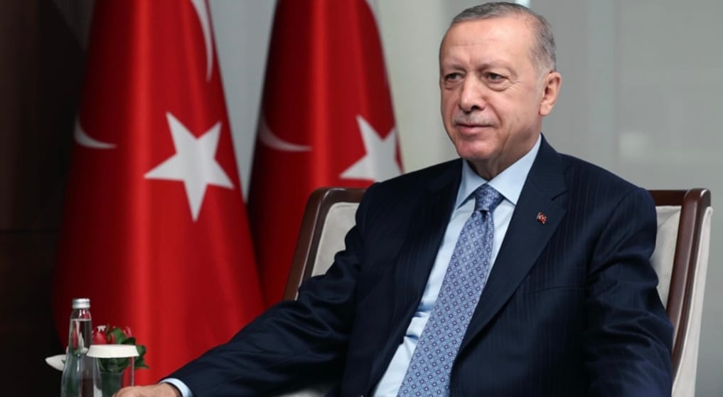 Türk Lideri türkmen halkynyň Milli Liderini doglan güni bilen gutlady