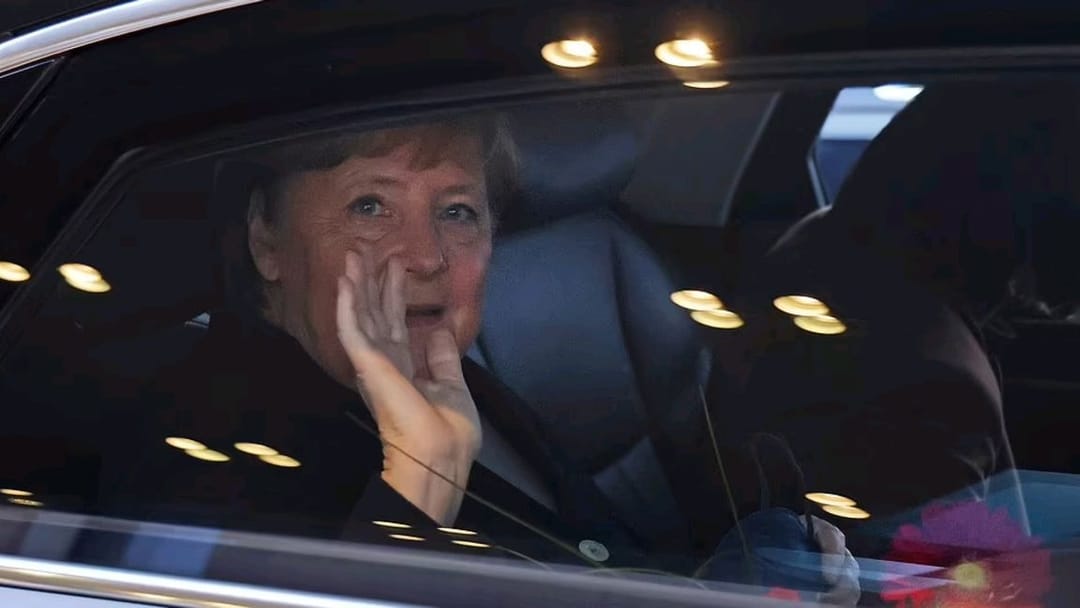 Angela Merkeliň pensiýadaky ilkinji güni nähili geçdi