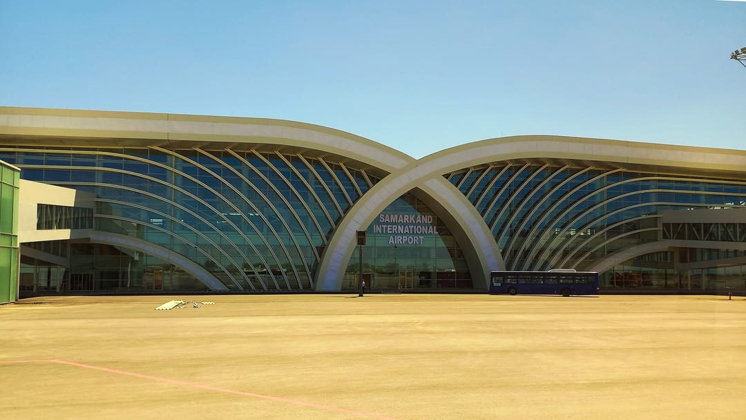 Международный аэропорт Самарканда в Узбекистане перешёл к режиму «открытого неба»