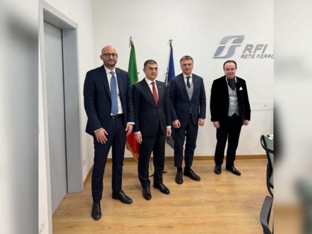 Türkmenistan we Italiýa ulag infrastrukturasyny döretmekdäki maýa goýumlaryny ara alyp maslahatlaşdy