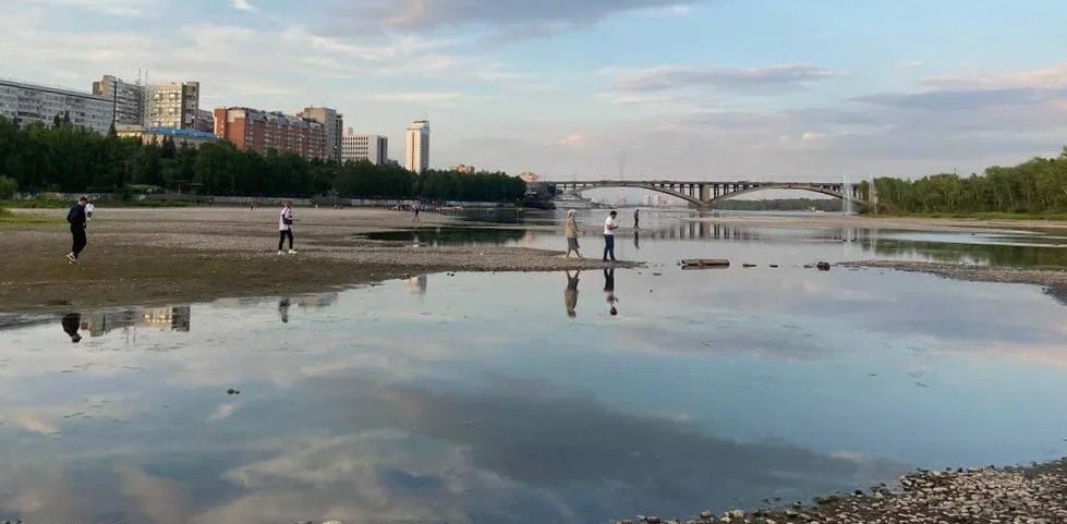 Rivers shallowed in Siberia