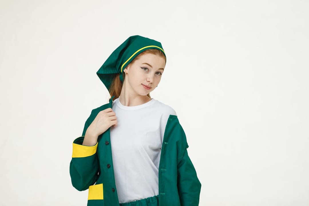 The Turkmen company Sarayan accepts orders for sewing T-shirts and body shirts