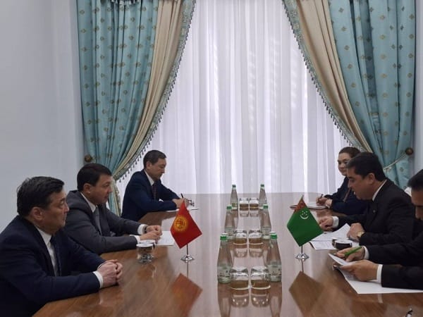 Türkmenistan we Gyrgyzystan medeniýet ulgamynda hyzmatdaşlygy ösdürmegiň mümkinçiliklerini öwrenýär