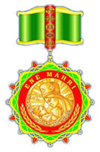 Глава Туркменистана подписал Указ о присвоении почетного звания «Эне Мяхри»