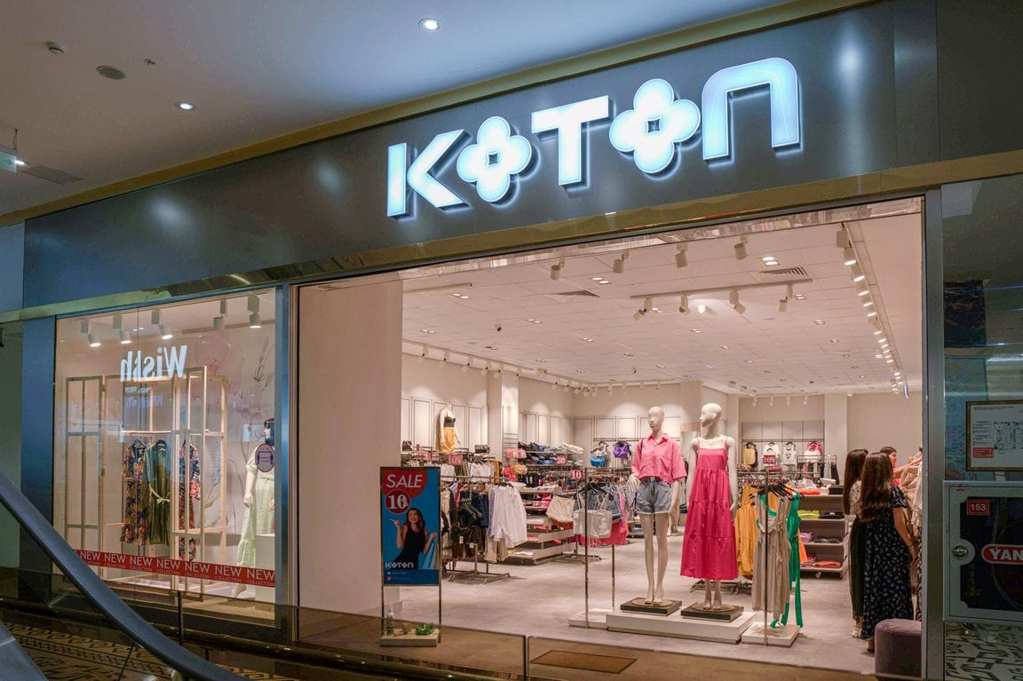 В магазине Koton в ТРЦ «Беркарар» продолжаются скидки 