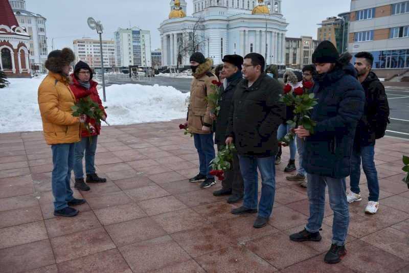 В Саранске туркменские студенты почтили память героев Ленинграда 