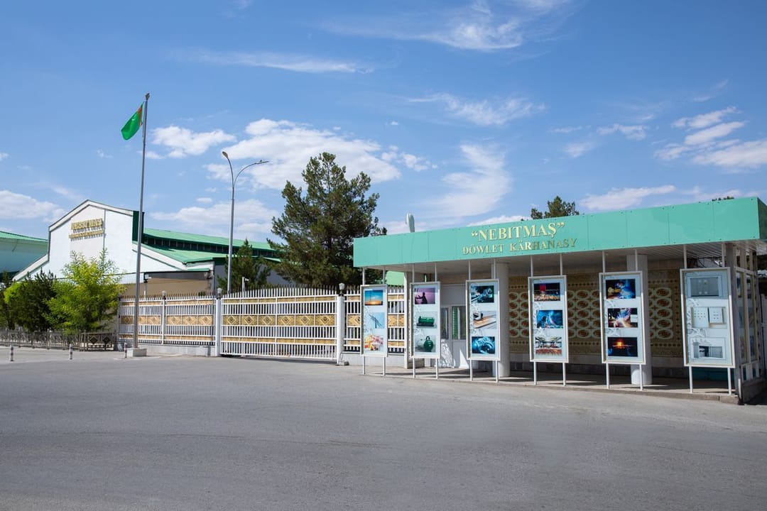 SE “Nebitmash” accepts orders for the production of electrical panel equipment