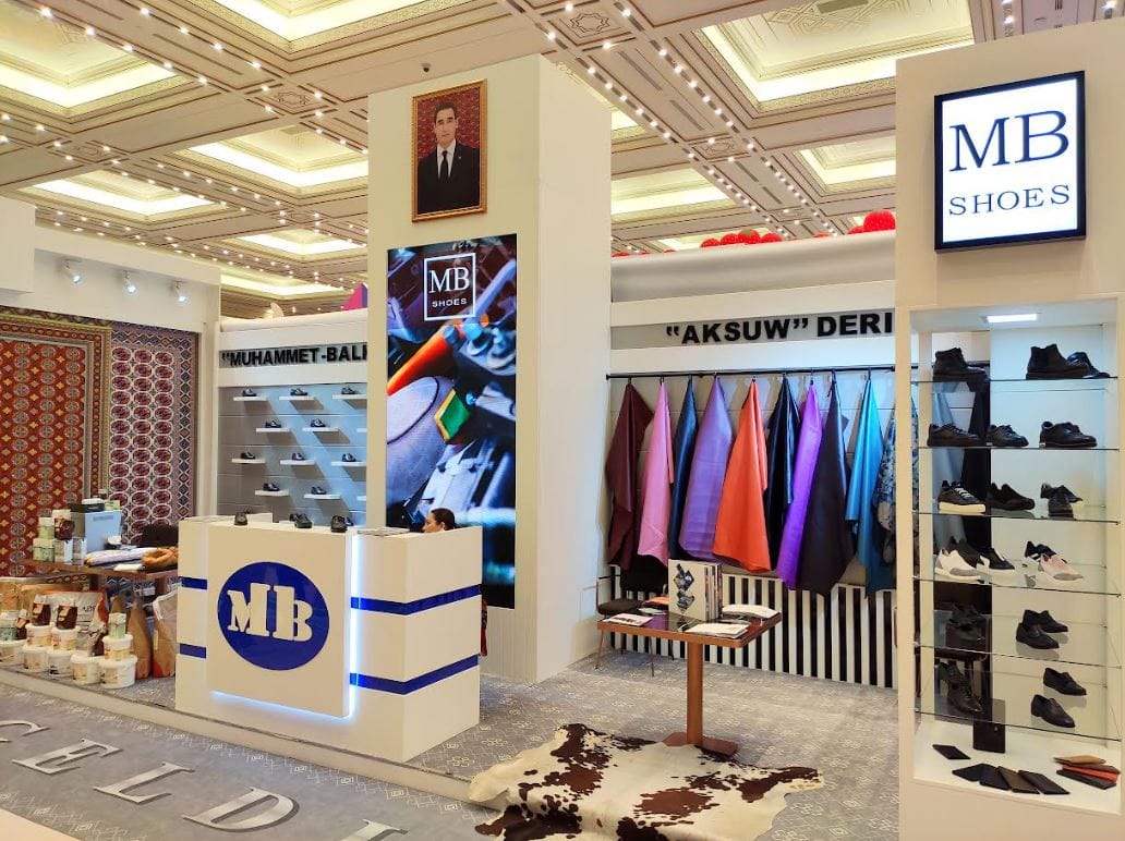 MB представил кондитерские изделия и детскую обувь на Kids Expo 2025