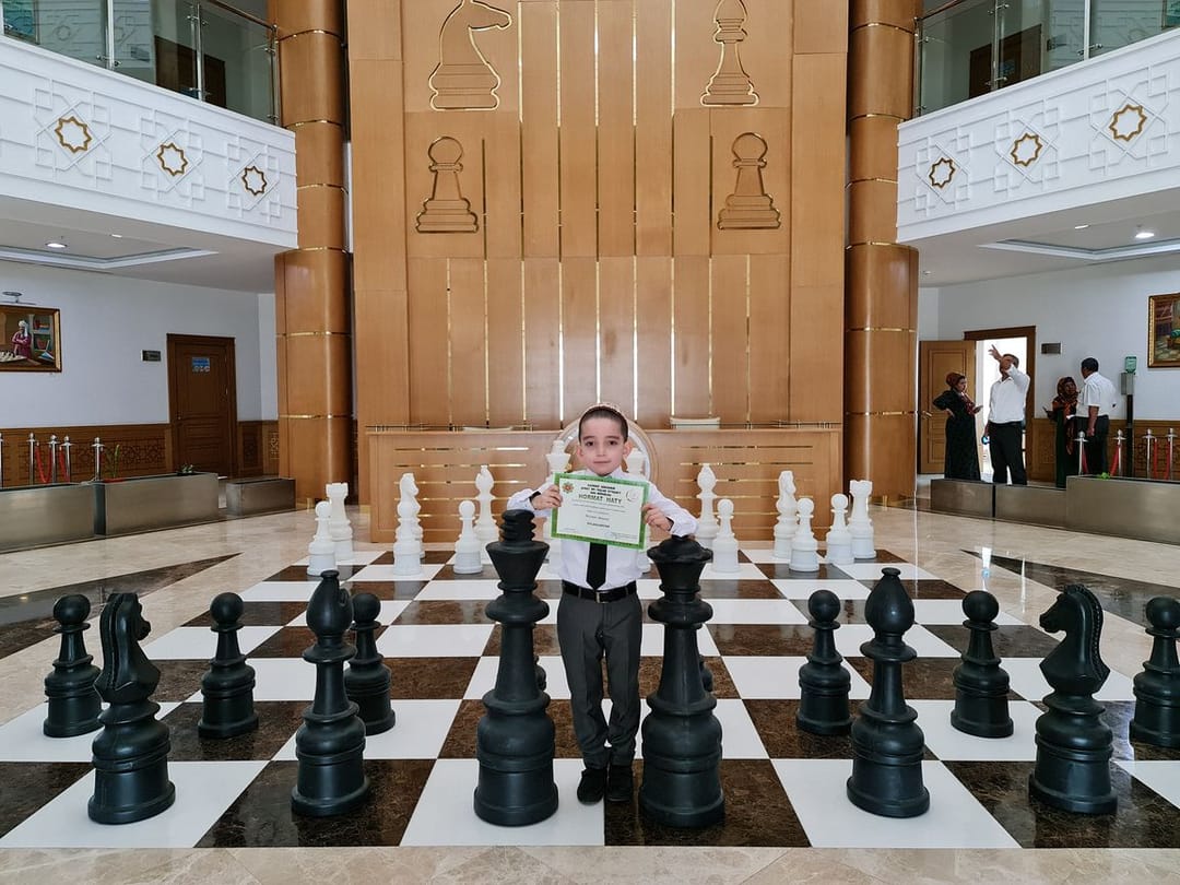 Махмуд Мередов стал победителем первенства Ашхабада по шахматам