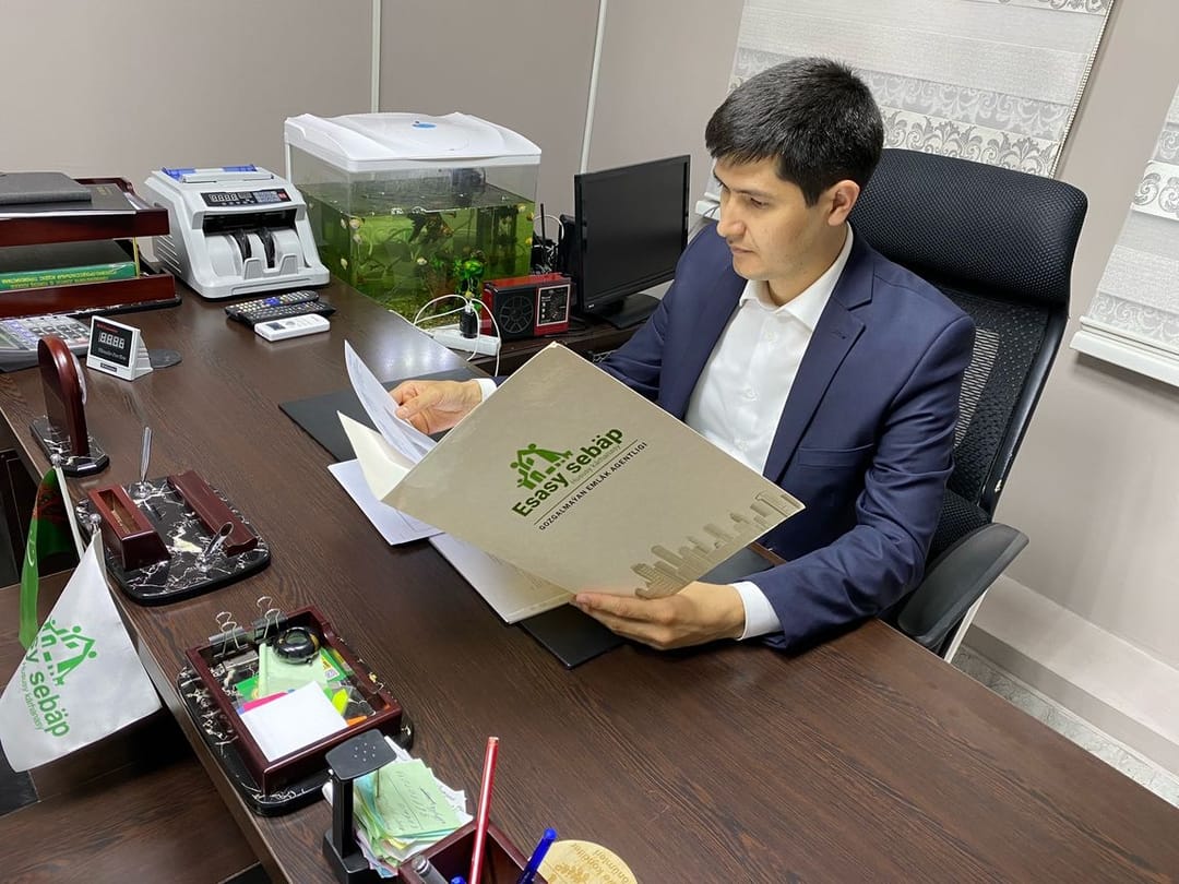 «Esasy Sebäp» HK gozgalmaýan emläk meseleleri boýunça maslahat berýär