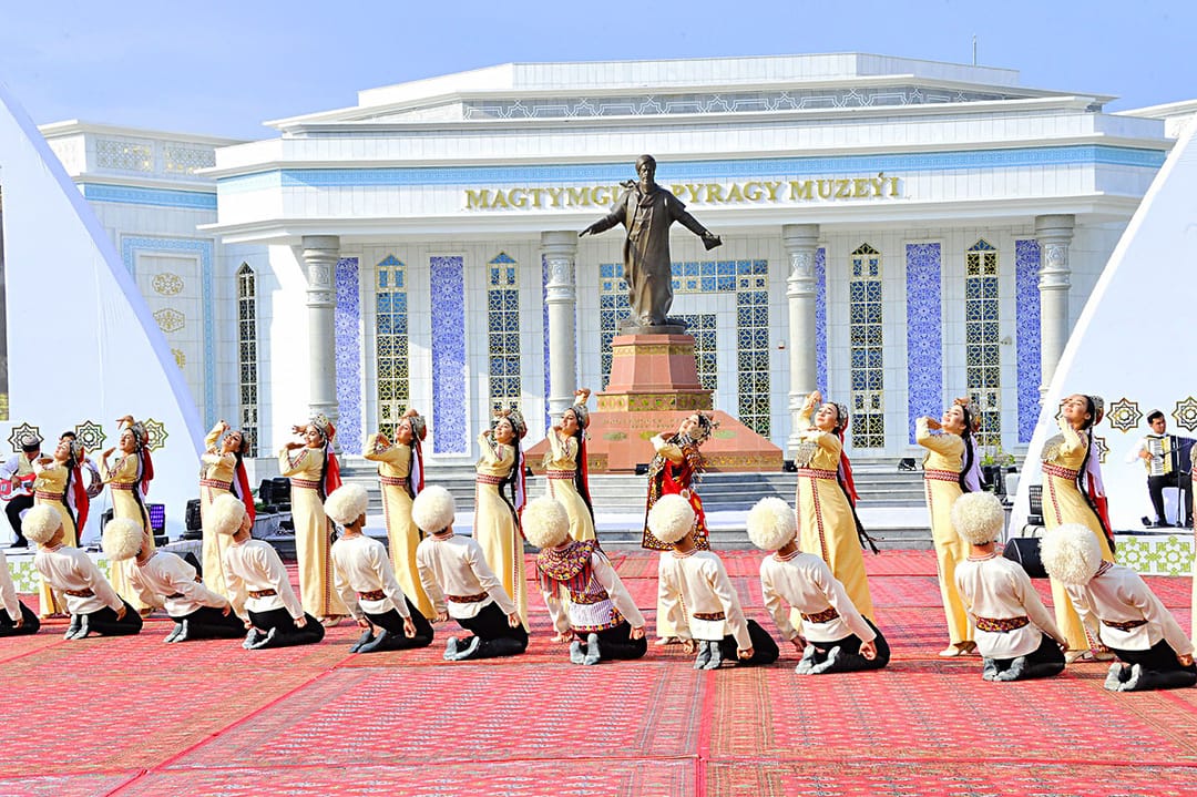 Хякимлик Балканского велаята приступит к строительству детского развлекательного центра в городе Махтумкули