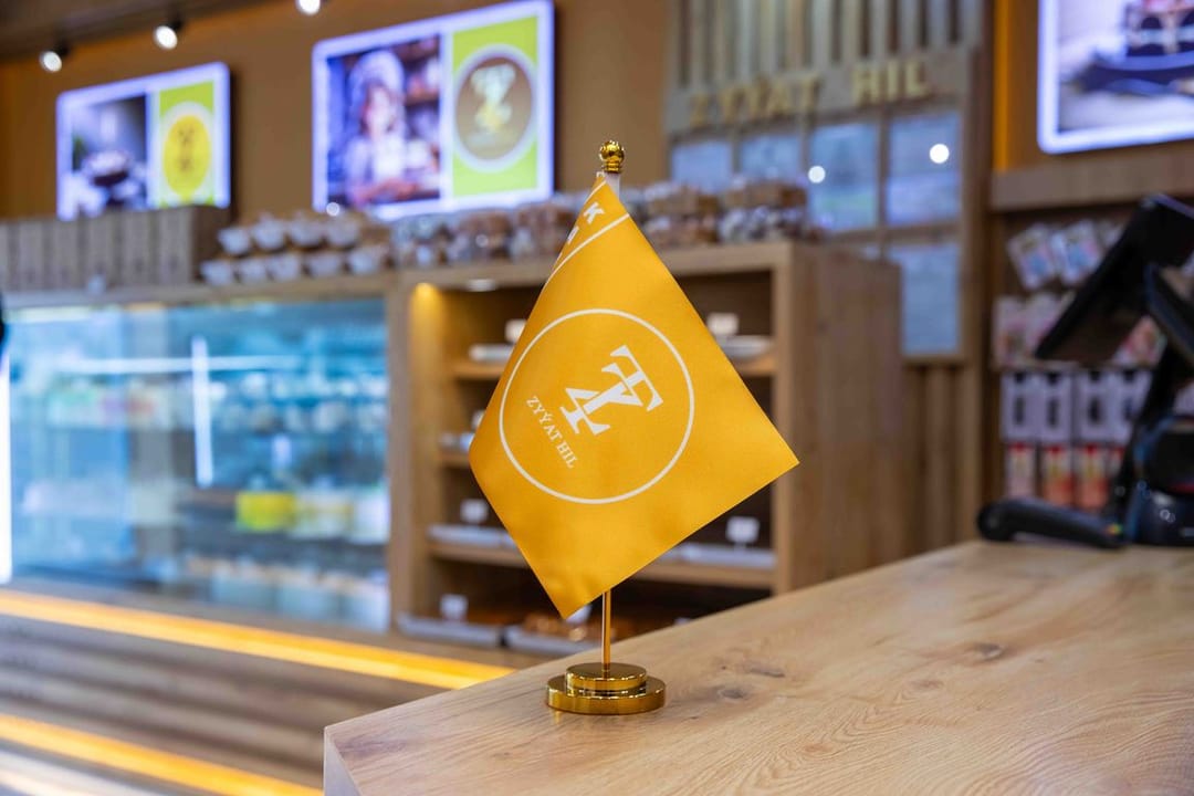 Zyýat Hil: gaýtalanmajak tagamlar we ýokary hil