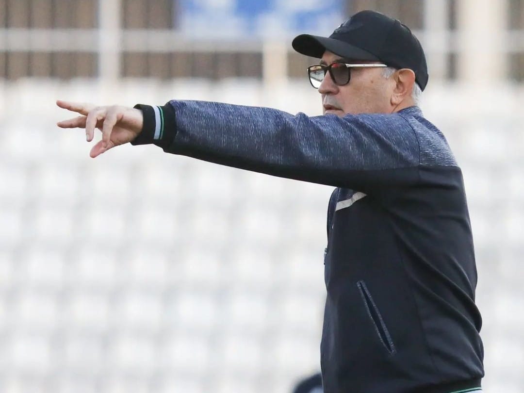 Курбан Бердыев одержал четвертую победу во главе «Трактора»