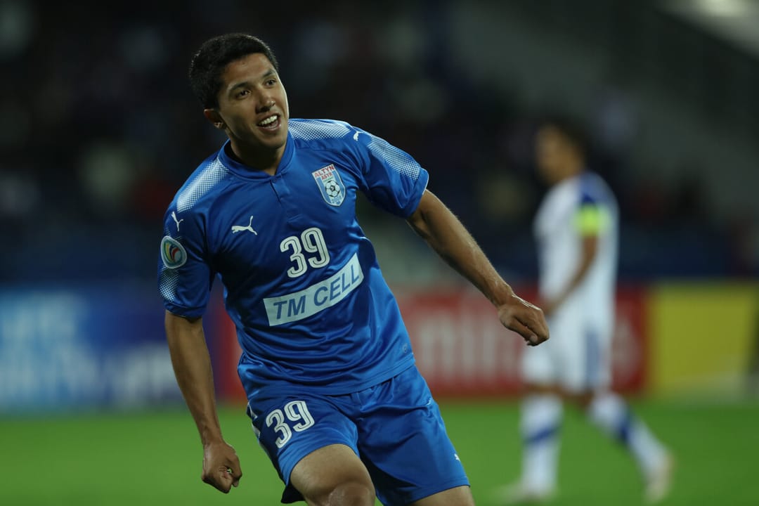 Wahyt Orazsähedow «Altyn asyra» dolandy