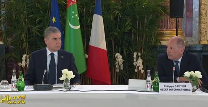 Гурбангулы Бердымухамедов назвал пять приоритетных направлений сотрудничества с Францией