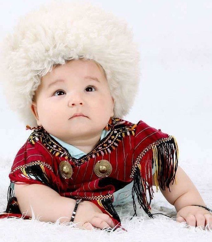 Aşgabadyň 140 ýyllygynyň bellenilýän güni ilkinji doglan çagalara dakyljak atlar belli boldy