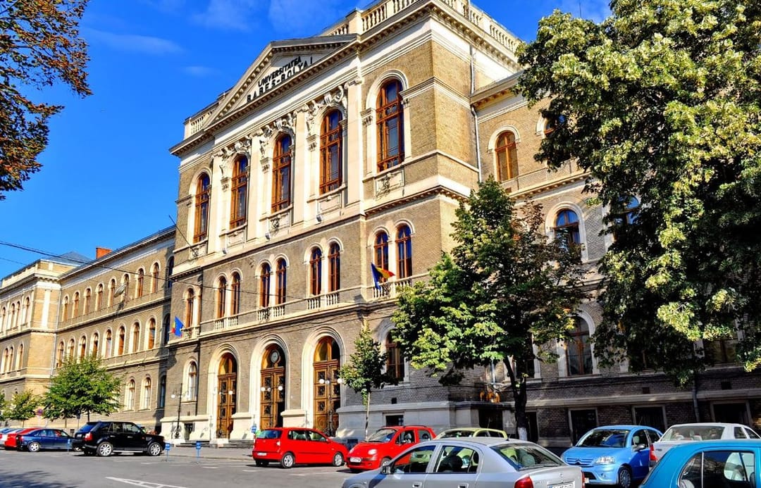 В Туркменистане проходит отбор на обучение в вузах Румынии на 2022-2023 учебный год