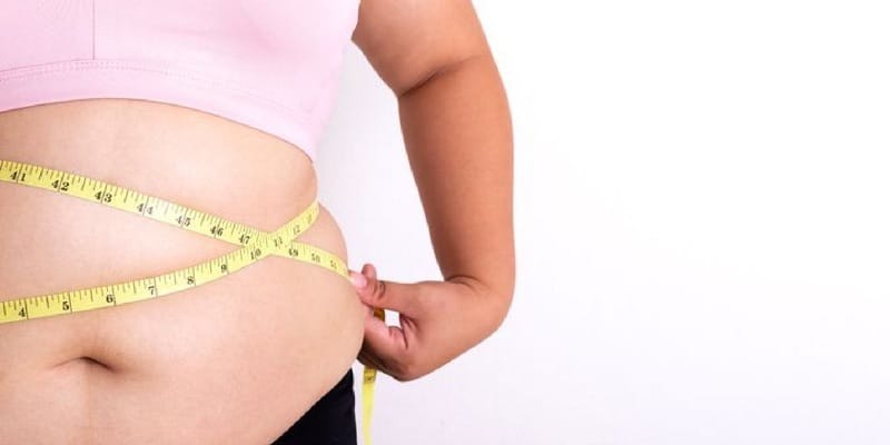 Agramy 100 kilogramdan geçýän zenan tötänlikde adamsynyň üstüne ýykylyp, heläkledi