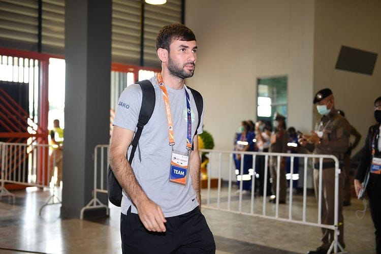 «Алтын асыр» усилил состав защитником сборной Туркменистана Ходжововым