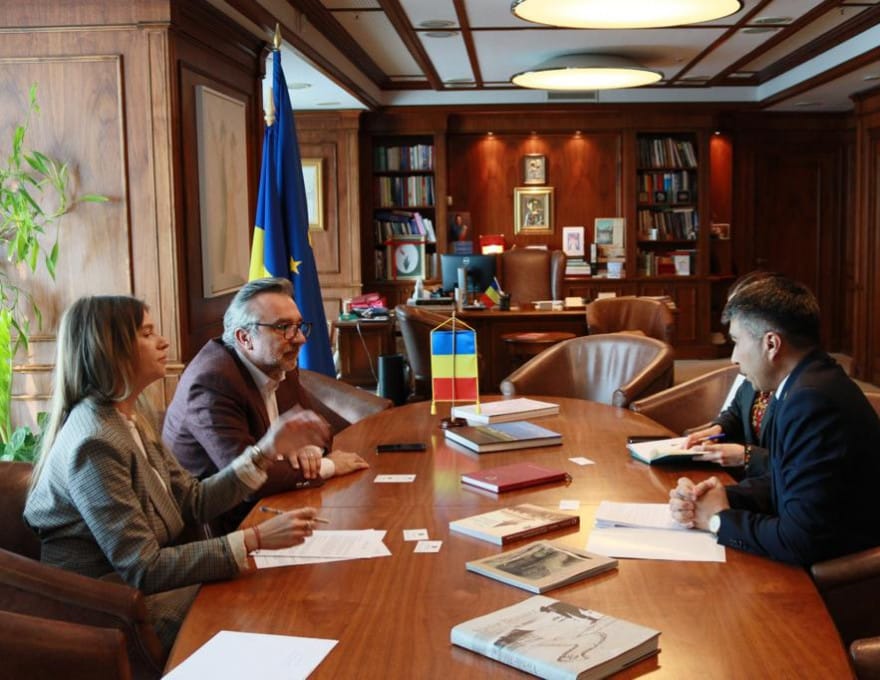 Прошла встреча посла Туркменистана в Бухаресте и министра культуры Румынии