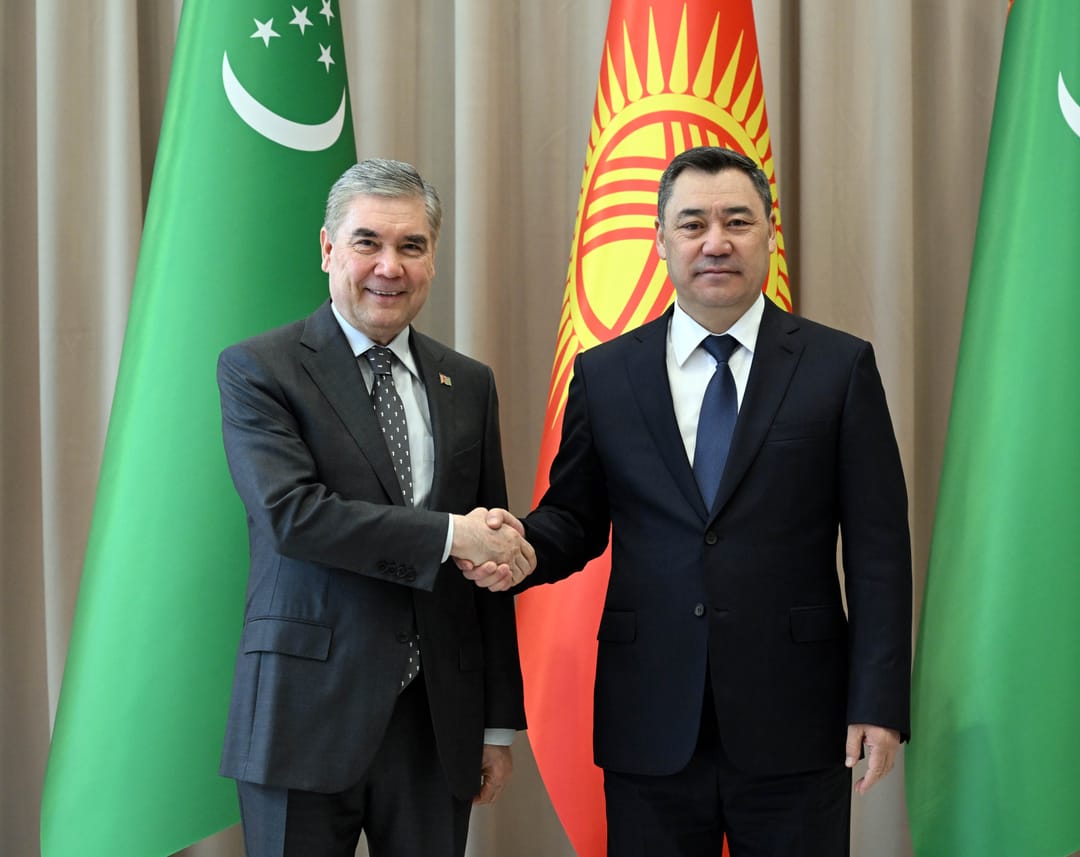 Gurbanguly Berdimuhamedow bilen Sadyr Žaparowyň arasynda gepleşik geçirildi