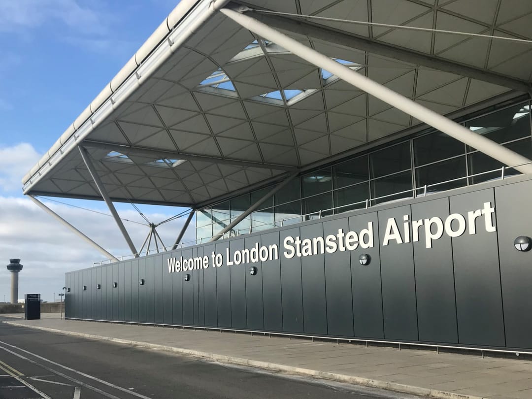 Londonyň «Stansted» howa menzili «Türkmenistan» awiakompaniýasynyň Aşgabat şäherine uçuş tertibini paýlaşdy